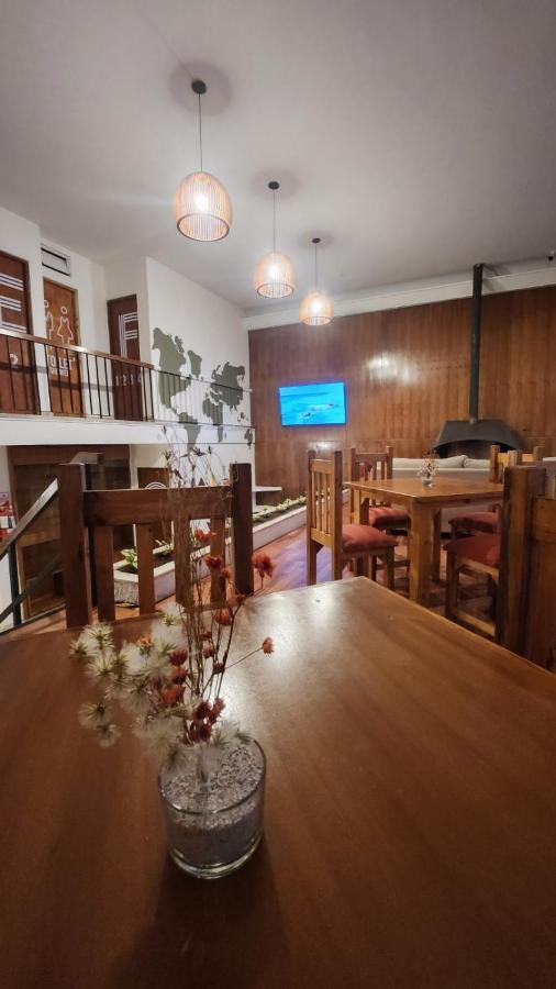 Pacha Hostel Backpack Сальта Екстер'єр фото